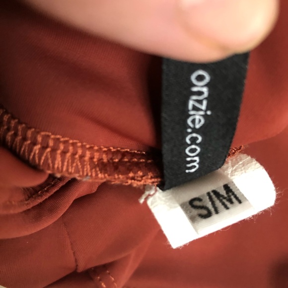 Onzie leggings with mesh inset - Picture 7 of 8